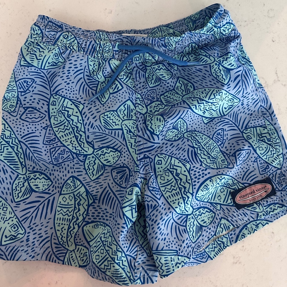 Sz 6 vineyard vines boys swim trunks